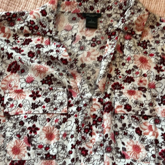 Ann Taylor pullover blouse - Picture 4 of 8